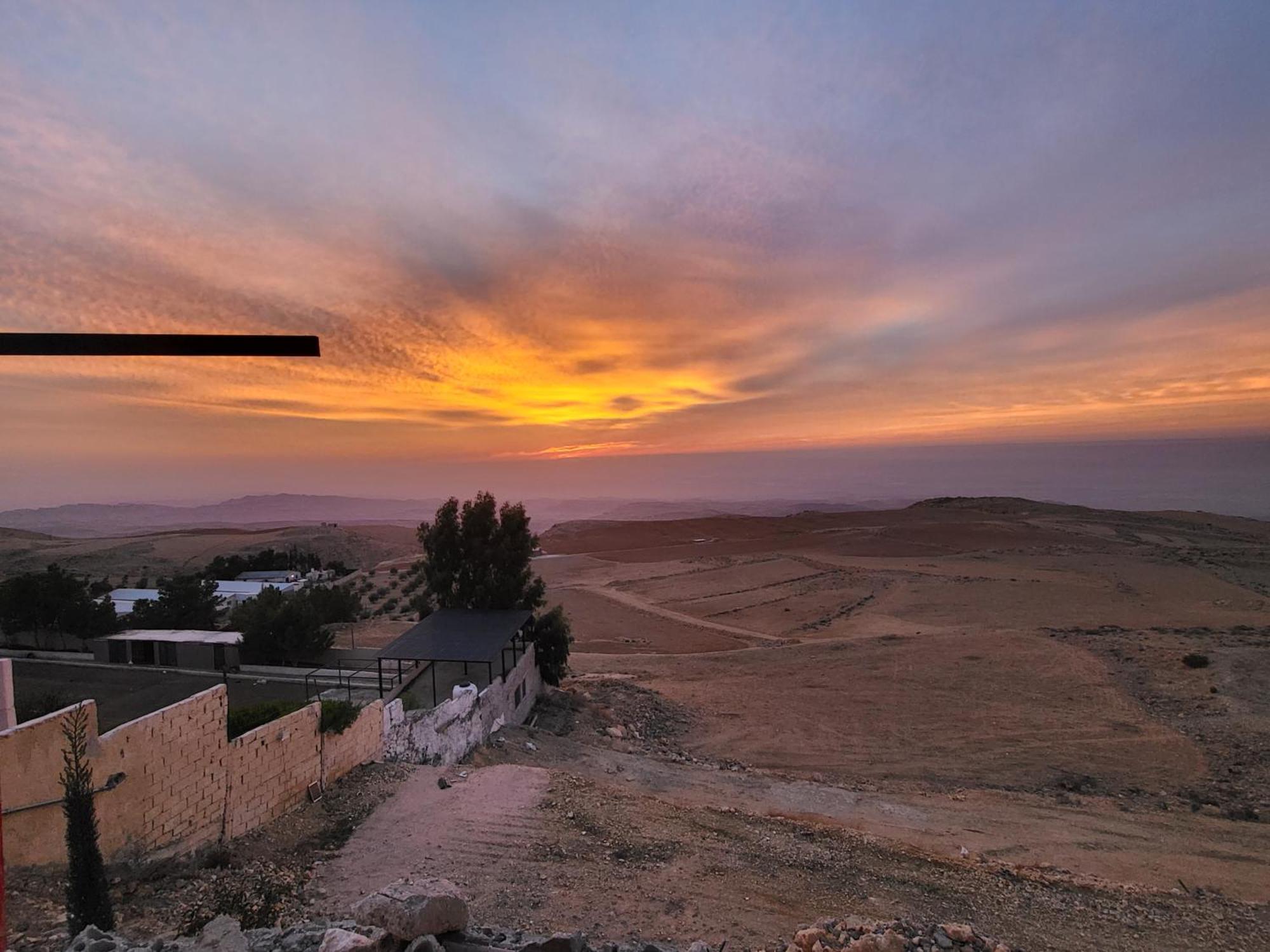 Al Namteh Lodge Abil Exterior photo